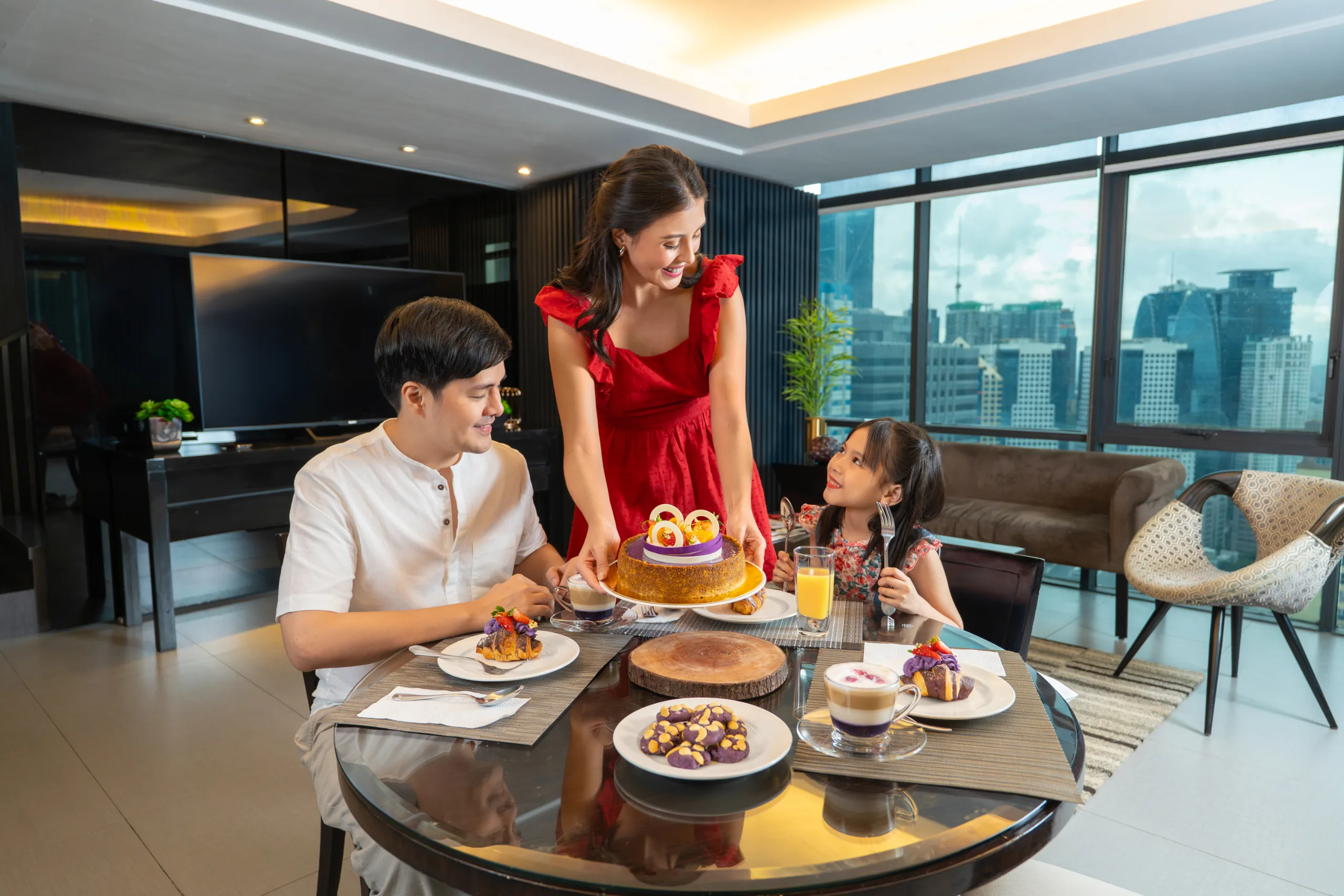 Dining at Astoria Hotels and Resorts